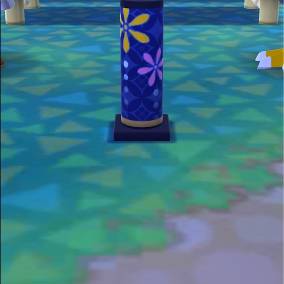 Meet your Posher, Madison - Picture 1 of 1